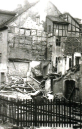 Stadtarchiv Weimar, 60 10-5/4, Blick in die Schloßgasse, 1986