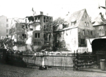 Stadtarchiv Weimar, 60 10-5/4, Blick in die Schloßgasse , 1984