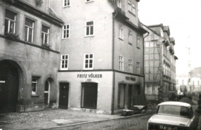 Stadtarchiv Weimar, 60 10-5/4, Blick in die Schloßgasse, 1988