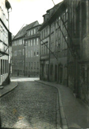 Stadtarchiv Weimar, 60 10-5/4, Blick in die Schloßgasse, um 1910