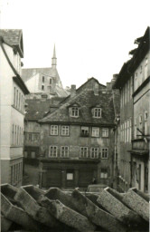 Stadtarchiv Weimar, 60 10-5/5, Blick von der Obere Schloßgasse zum Bornberg , 1978