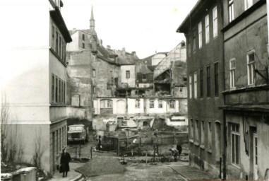 Stadtarchiv Weimar, 60 10-5/5, Blick von der Obere Schloßgasse zum Bornberg, 1986