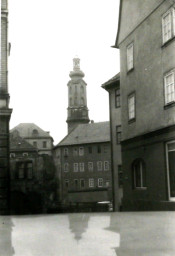 Stadtarchiv Weimar, 60 10-5/5, Blick von der Dimitroffstraße zur Schlossgasse, 1988