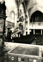 Stadtarchiv Weimar, 60 10-5/6, Innenansicht der Stadtkirche( Herderkirche), 1953