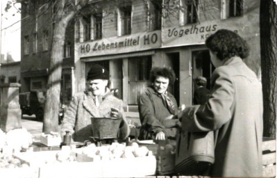 Stadtarchiv Weimar, 60 10-5/6, Blick in die Jakobstraße, um 1950