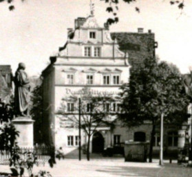 Stadtarchiv Weimar, 60 10-5/6, Herderplatz 16, um 1900