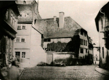 Stadtarchiv Weimar, 60 10-5/6, Blick vom Eisfeld durch die Behrensgasse zum Herderplatz, 1880