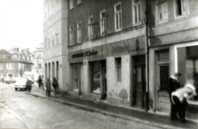 Stadtarchiv Weimar, 60 10-5/7, Blick in die Rittergasse und zum Herderplatz, 1975