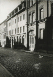 Stadtarchiv Weimar, 60 10-5/7, Blick in die Karlstraße , 1985