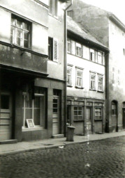 Stadtarchiv Weimar, 60 10-5/7, Blick in die Karlstraße, 1987