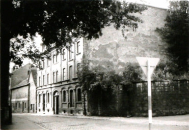 Stadtarchiv Weimar, 60 10-5/7, Blick in die Karlstraße , 1987