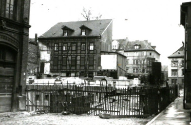 Stadtarchiv Weimar, 60 10-5/7, Blick in die Karlstraße , 1985