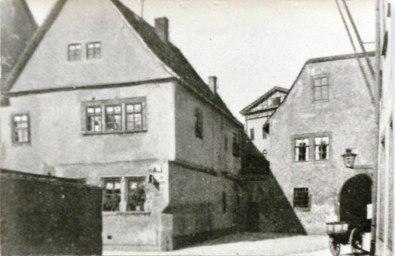 Stadtarchiv Weimar, 60 10-5/8, Blick in die Kleine Teichgasse, um 1900