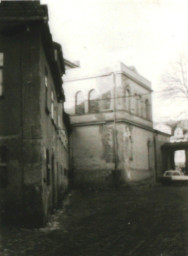 Stadtarchiv Weimar, 60 10-5/8, Blick in die Kleine Teichgasse (Frankescher Hof) , 1982