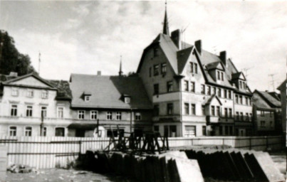 Stadtarchiv Weimar, 60 10-5/8, Blick von der Rosmariengasse zur Teichgasse, 1988