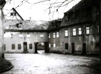 Stadtarchiv Weimar, 60 10-5/8, Blick in den Frankeschen Hof, 1980