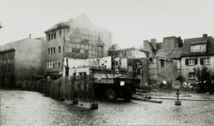 Stadtarchiv Weimar, 60 10-5/8, Blick auf den Teichplatz, 1986