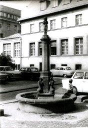 Stadtarchiv Weimar, 60 10-5/8, Blick auf den Teichplatz , 1986