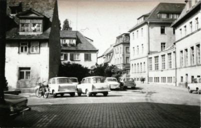 Stadtarchiv Weimar, 60 10-5/8, Blick in die Kleine Teichgasse, 1979