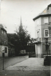 Stadtarchiv Weimar, 60 10-5/8, Blick vom Graben in die Teichgasse, 1985