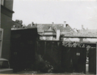 Stadtarchiv Weimar, 60 10-5/8, Blick von der Geleitstraße auf den Pavillon Schardt, 1980