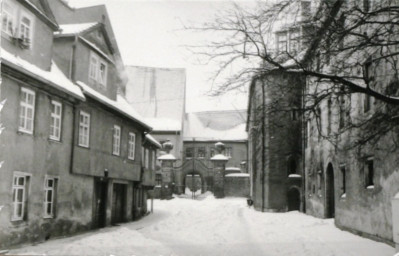 Stadtarchiv Weimar, 60 10-5/9, Blick in die Straße Am Palais, 1984