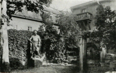 Stadtarchiv Weimar, 60 10-5/9, Blick in den Garten Zeughof 1- Künstlerheim, vor 1945