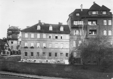 Stadtarchiv Weimar, 60 10-5/22, Blick auf die Häuser »Kettenberg 9« und »Am Viadukt 8«, vor 1937