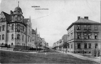 Stadtarchiv Weimar, 65 1/15C, Blick über die Humboldtstraße in den längeren Teil der Cranachstraße, nach 1902