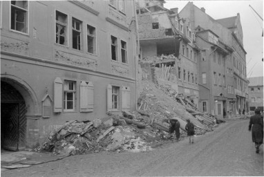 Privatarchiv Constantin Beyer, 1945 A-34, Jakobstrasse, Ostseite, 1945