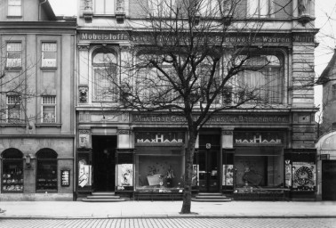 Stephan Liebig, 60 14 K1-66/1, Schillerstraße 5a, „Modehaus Max Haar“, um 1900