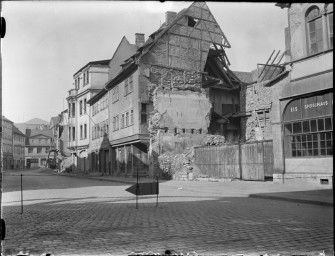 Stadtmuseum Weimar, Eichhorn 143 (K I 006 A), Blick von der Kaufstraße in die westliche Marktstraße, um 1947