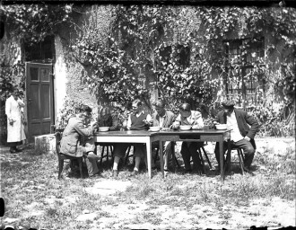 Stadtmuseum Weimar, Eichhorn 327 (K I 049 B), Blick in den Hof der »Böttchergasse 9«, 1933