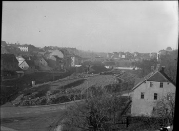 Stadtmuseum Weimar, Eichhorn 408 (K I 077 B), Blick vom Kirschberg auf die Baustelle des »Gauforums«, 1937