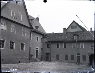 Stadtmuseum Weimar, Eichhorn 423 (K I 085 B), Blick in den »Frankeschen Hof«, 1941