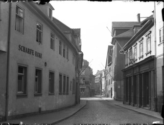 Stadtmuseum Weimar, Eichhorn 433 (K I 090 A), Blick aus Richtung »Eisfeld« durch die »Geleitstraße«, 1939