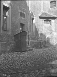 Stadtmuseum Weimar, Eichhorn 436 (K I 092 A), Blick in den Zeughof, 1939