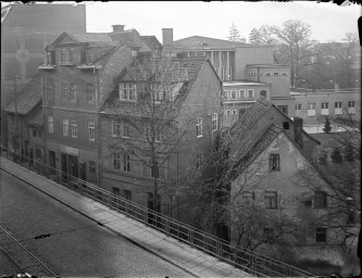 Stadtmuseum Weimar, Eichhorn 581 (K II 019 A), Blick auf die Häuser »Adolf-Hitler-Straße 31–37«, 1936