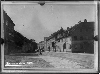 Stadtarchiv Weimar, 60 14 Negativ 093, Blick in die Steubenstraße Richtung Westen, um 1880