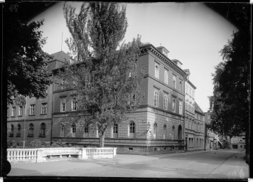 Stadtarchiv Weimar, 60 14 Negativ 183, Blick in die Karlstraße, vom Graben, um 1930