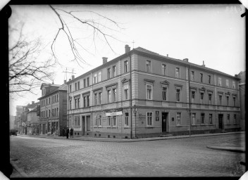 Stadtarchiv Weimar, 60 14 Negativ 235, Eckhaus - Restaurant Nasse Ecke, um 1935