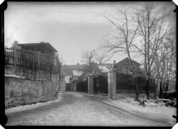 Stadtarchiv Weimar, 60 14 Negativ 259, Berggasse im Winter, 1936