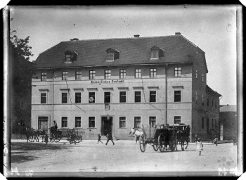 Stadtarchiv Weimar, 60 14 Negativ 279, Blick vom Graben auf das »Kaiserliche Postamt«, um 1880