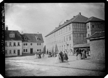Stadtarchiv Weimar, 60 14 Negativ 288, Blick über den westlichen Rollplatz Richtung Süden, um 1870