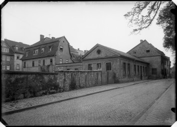 Stadtarchiv Weimar, 60 14 Negativ 298, Blick von Süden in die Friedensgasse, um 1928