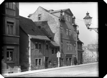 Stadtarchiv Weimar, 60 14 Negativ 308, Blick auf die Häuser »Am Viadukt«, Westseite, um 1930