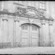 Stadtmuseum Weimar, Eichhorn 308 (K I 045 A), Blick auf das Portal des Zeughauses