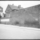 Stadtarchiv Weimar, 60 10 (Negativ 3216), Blick von der Fuldaer Straße Richtung Ernst-Thälmann-Straße auf Anbau Gasthaus »Deutsche Eiche«