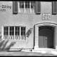 Stadtarchiv Weimar, 60 10 (Negativ 3326), Blick auf die Fassade am Eingang sog. »Emmy Göring Stift«, heute Teil der »Marie-Seebach-Stiftung«