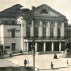 Stadtarchiv Weimar, 60 10-5/11, Blick auf den Theaterplatz mit Goethe-Schiller-Denkmal